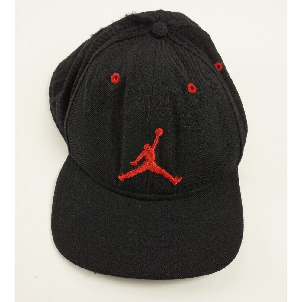 Vintage 90's Michael Jordan Jumpman Solid Black Wool Snap Back Hat Big Logo